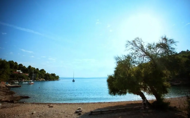 Pava - 15m From the sea - A2