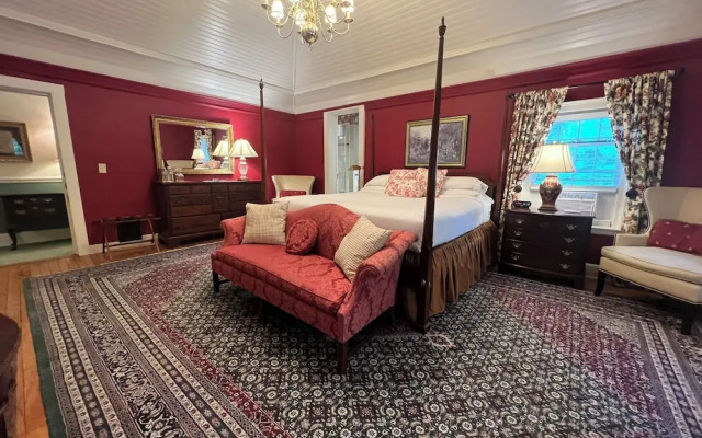 The Inn at Ormsby Hill