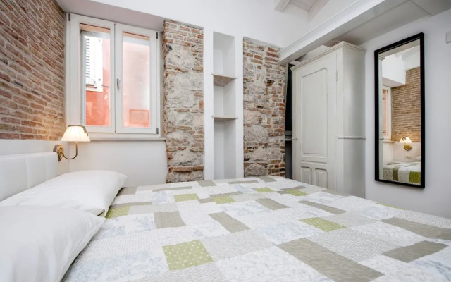 Apartments Casa Roccia Bianca