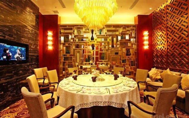 Gold Collar Hotel