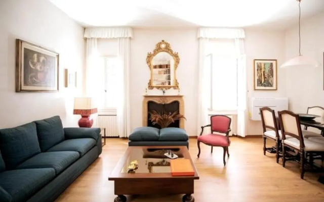 Classy Spacious Apartment Close To St.Mark Square (Adults Only)