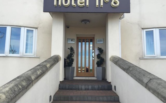 Hotel No 8