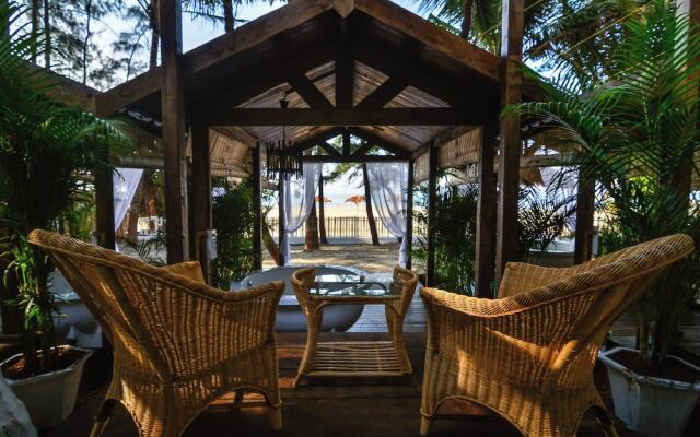 Larisa Beach Resort by Svenska