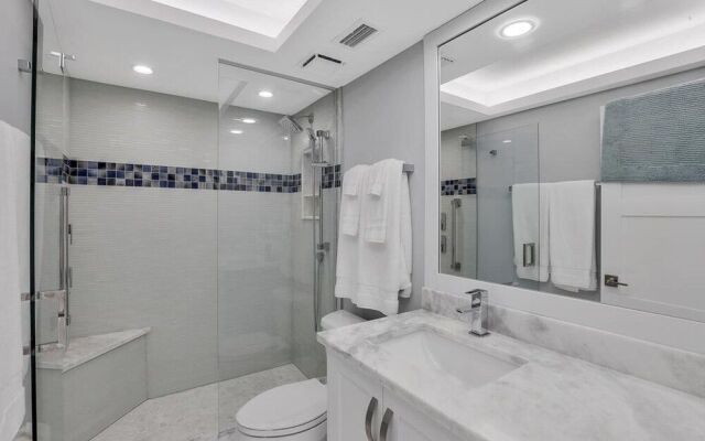 Seaview #67023 - 2 Br Condo