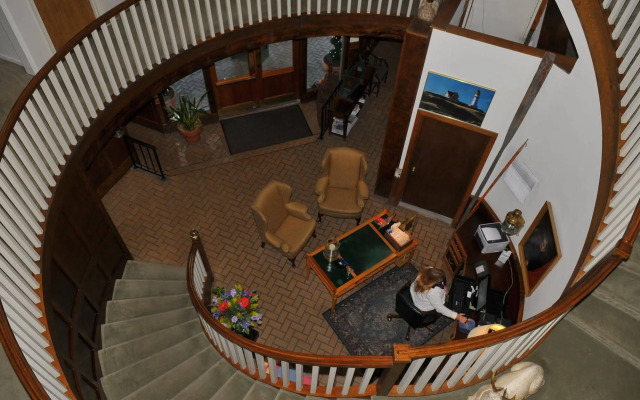 Lighthouse Club Hotel