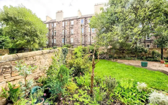 1 Bedroom Next to Scottish Parliament