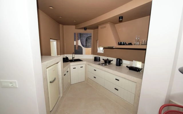 Atria Suites