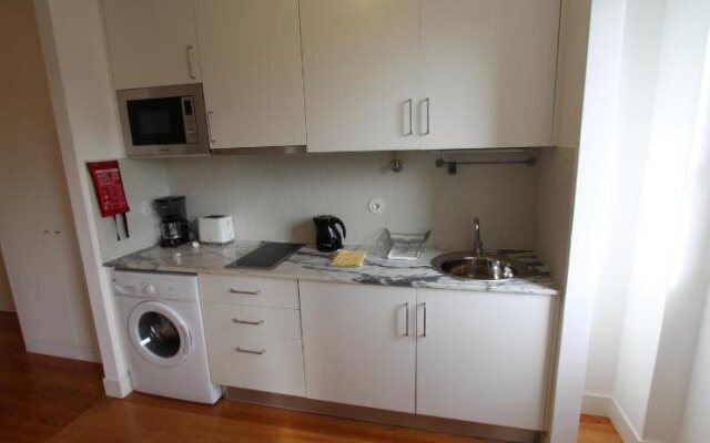 OPO.APT - Art Deco Apartments in Oporto's Center