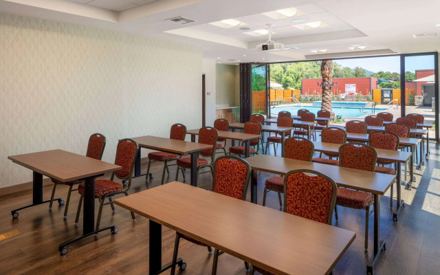 Wyndham Garden Redwood Valley/Ukiah