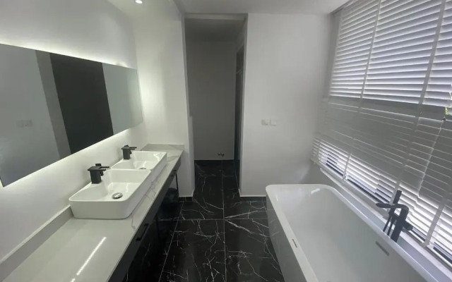 Home Xperience Luxury Apartments