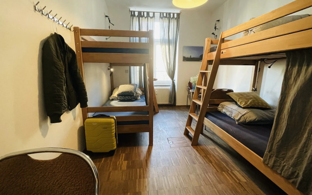 JC&BLUE Guesthouse - Hostel