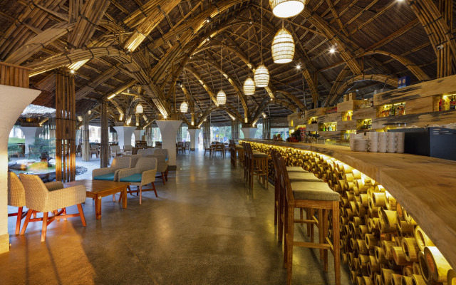 Stelia Beach Resort