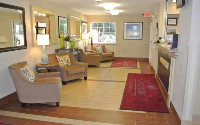 Candlewood Suites Washington-Fairfax by IHG