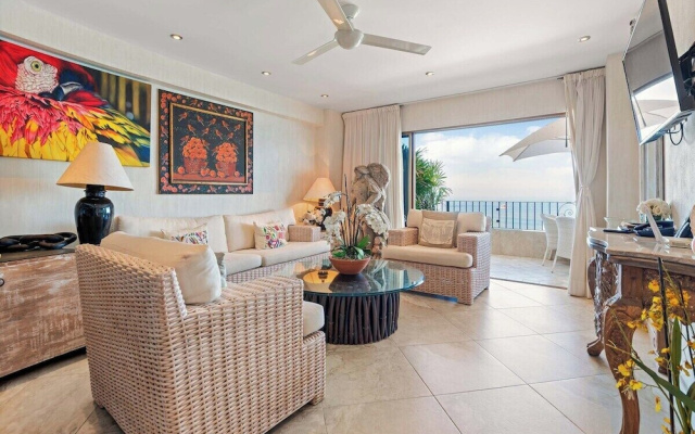 Ocean View 2Br Condo-balcony-beach-pool - 712