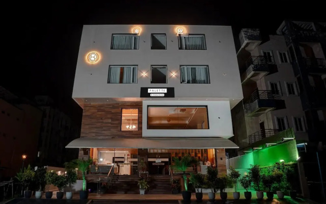 Luxirious Stays at Palette Patel Nagar