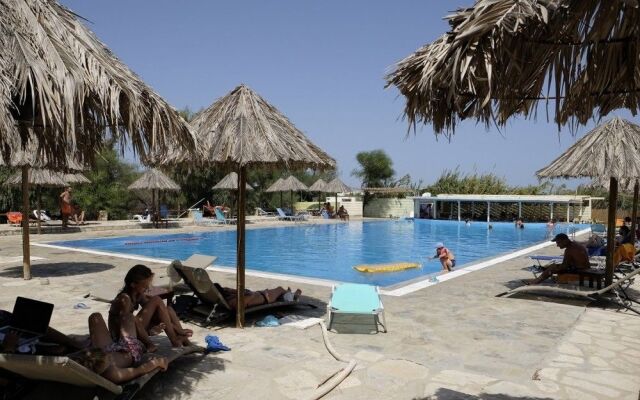 Surfing Beach Paros (Village/Camping)