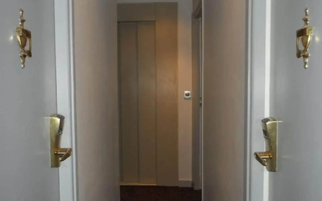 Hotel Prince Monceau