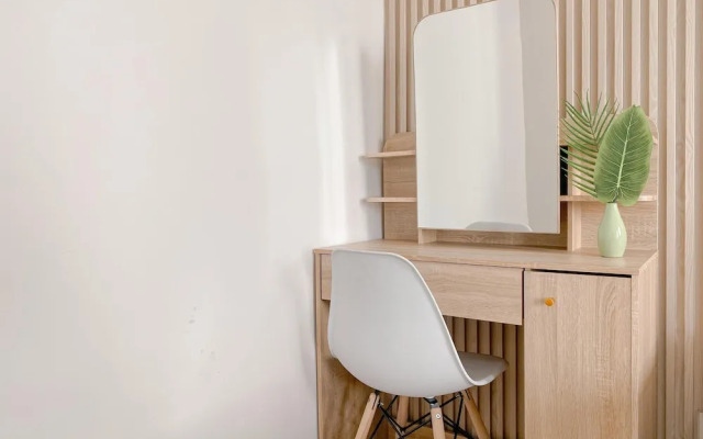 Fully Furnished and Cozy Studio Daan Mogot City Apartment