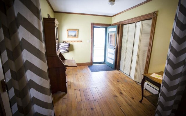 Mt. Philo Inn