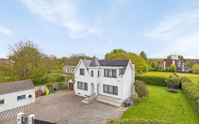 The Beautiful White House