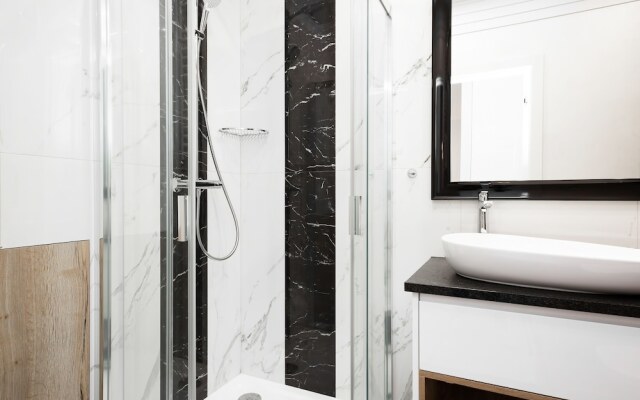 Apartment Dzielna Warsaw by Renters