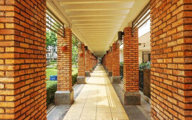 Capital O 91651 Independent99 Near Kalibata city square