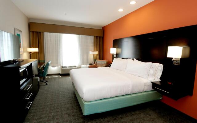 Holiday Inn Express & Suites Austin South, an IHG Hotel