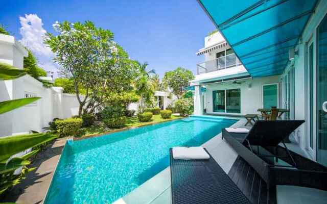 Hollywood Pool Villa Jomtien Pattaya