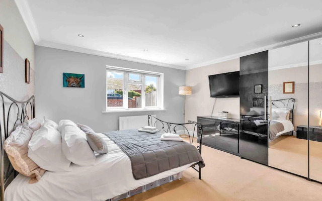 Sea Downs House With Free Parking By My Getaways