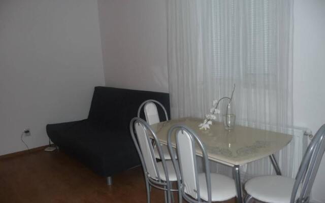 Apartments on Italyansky Pereulok