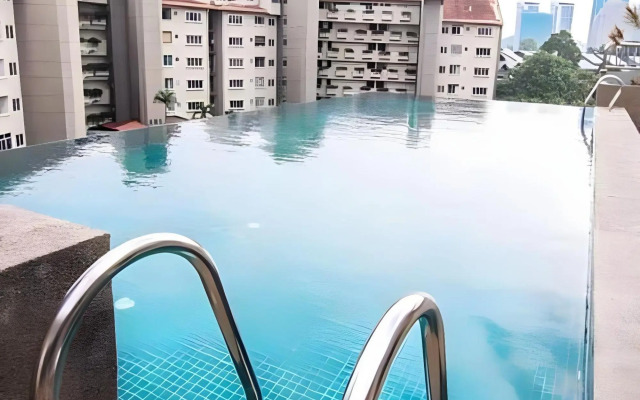 Peninsula Residents All Suite