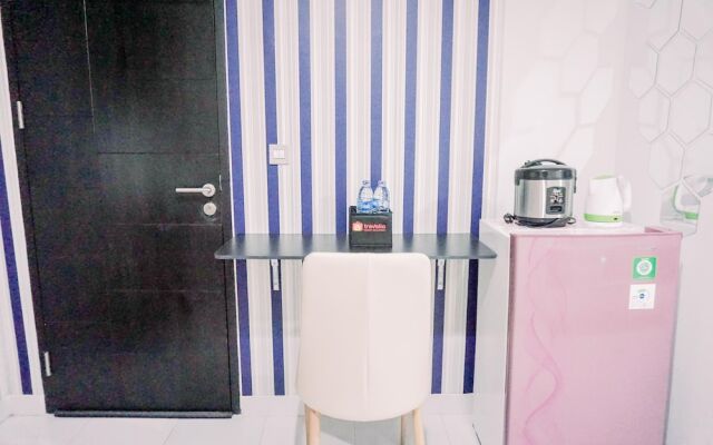 Homey And Warm 1Br At Sentraland Cengkareng Apartment