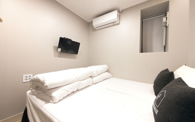 OYO Hostel Myeongdong 1