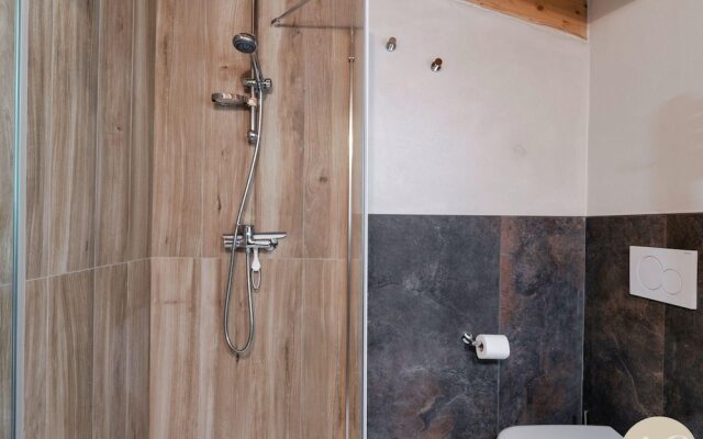 Olga s Chalet in Vione