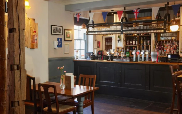 Cock Hotel Stony Stratford by Greene King Inns