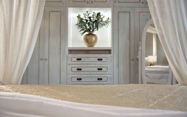 Bozonos Luxury Villa