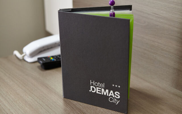 Hotel Demas City