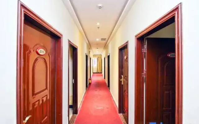 Tianhuiduo Business Hotel