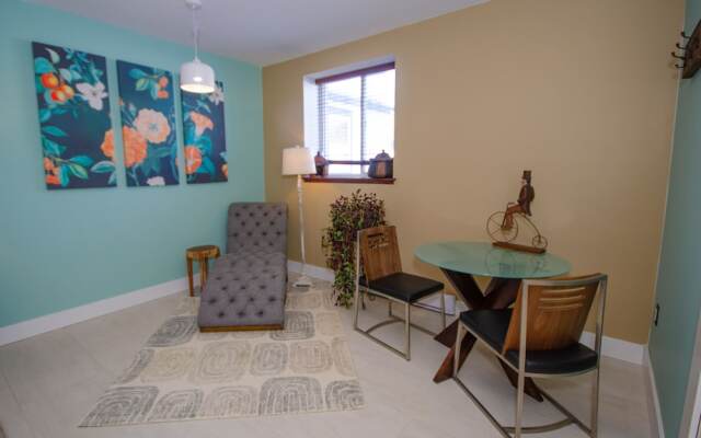 Tobacco Warehouse Inn