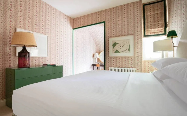 Porchester Square VI by Onefinestay