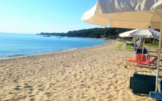 Sunny Villa Sea View by Travelpro Services