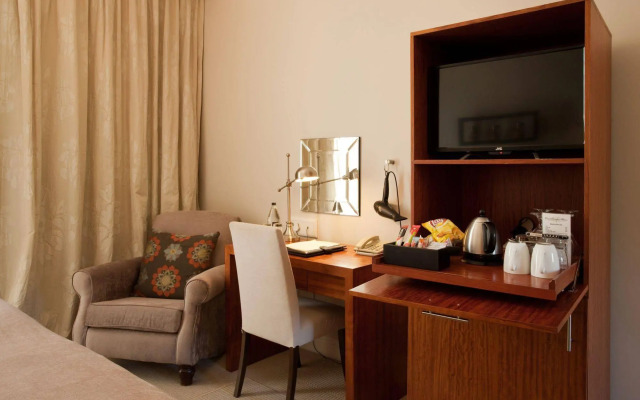 Cascade Country Manor