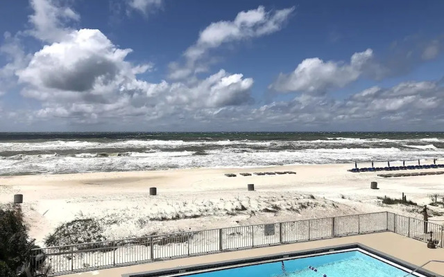 Pet Friendly Gulf Views On the Beach Steps Away 2nd Floor Private Deck