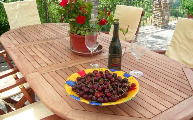 Apartment With 2 Bedrooms in Assisi, With Shared Pool and Wifi