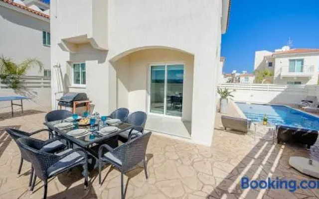 Oceanview Luxury Villa 012