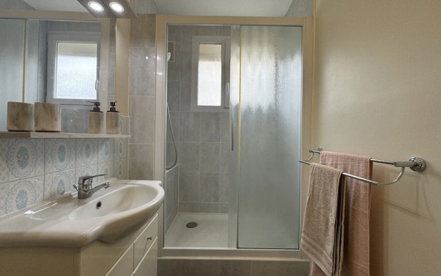 Apartment Near Le Mans Circuit