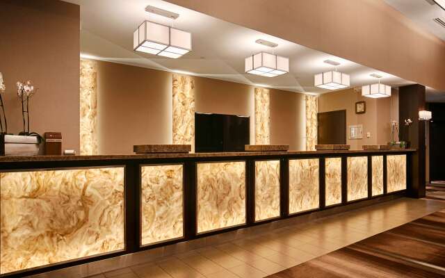 Best Western Plus Lamplighter Inn & Conference Centre
