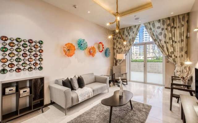 Private Beach & Pool Right on Your Doorstep!