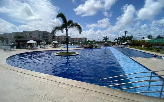 Flat Muro Alto CC 110 by La Playa