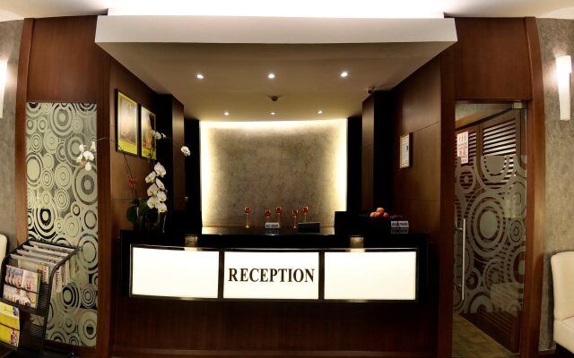 RoomZ Hotel